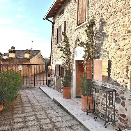 Casetta Renzi Apartment *